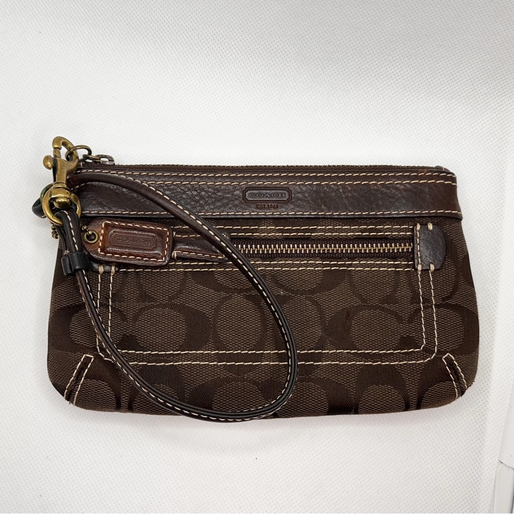 COACH vintage SIGNATURE C CHOCO BROWN LEATHER TRIM WRISTLET